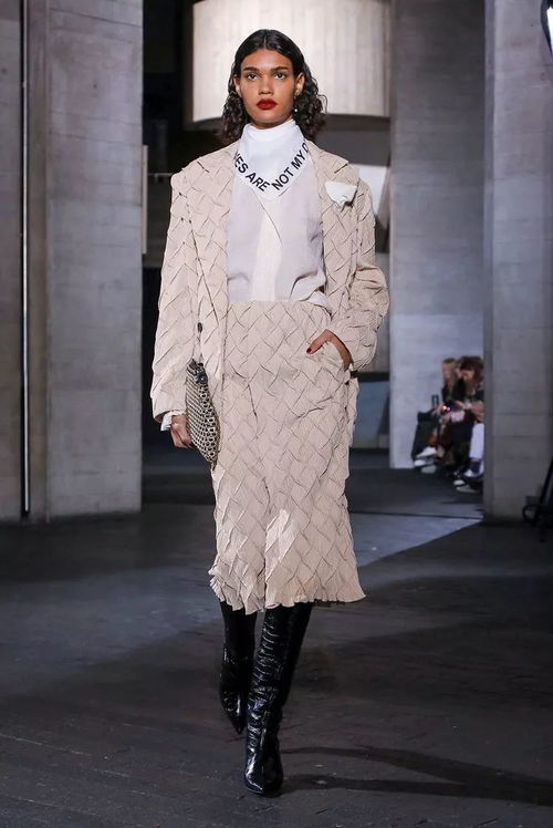 脫歐后倫敦時(shí)裝周 面料革新引領(lǐng)逆天美學(xué)